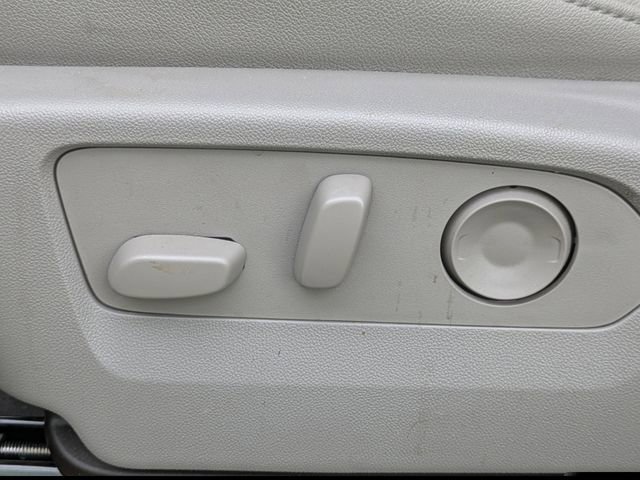 Used 2024 GMC Sierra 2500 SLT w/ SLT Premium Package image 21