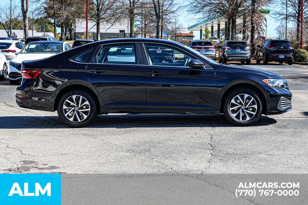 Used 2024 Volkswagen Jetta S image 10