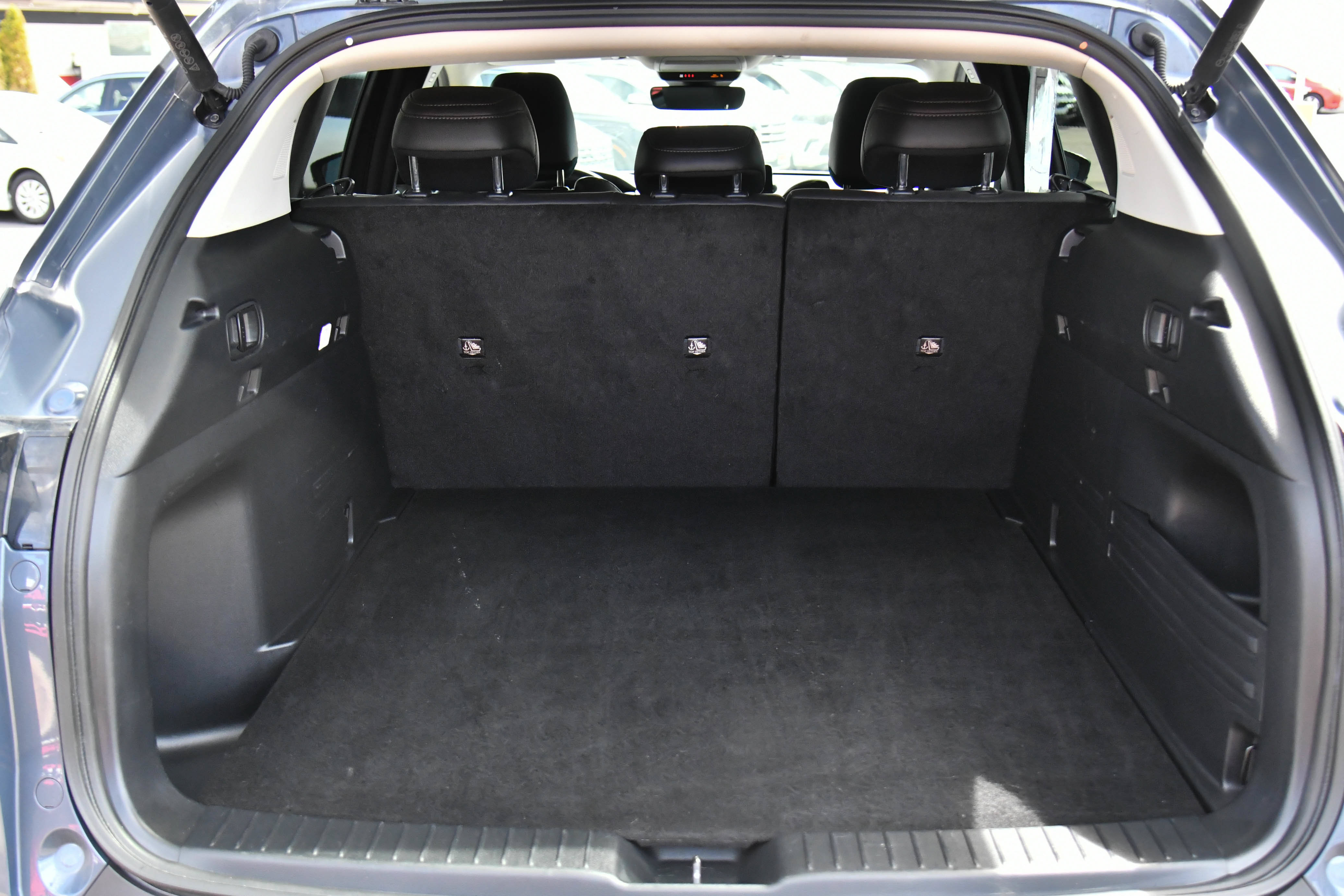 Used 2025 MAZDA CX-50 AWD 2.5 Hybrid w/ Premium Pkg image 42