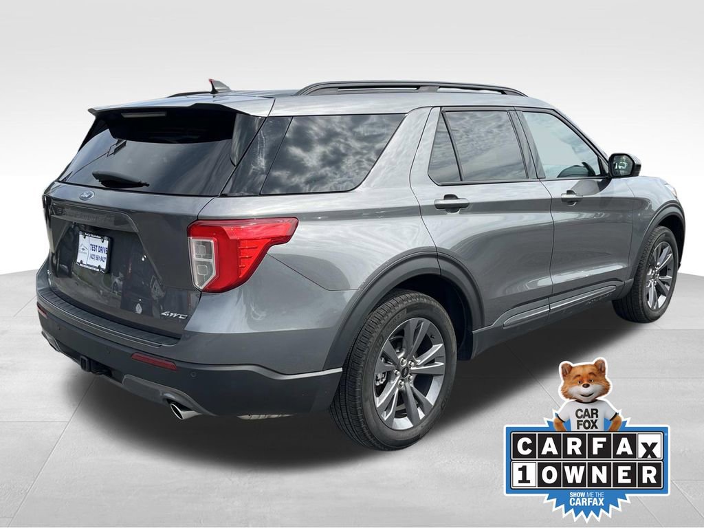 Used 2023 Ford Explorer XLT w/ Equipment Group 202A image 3