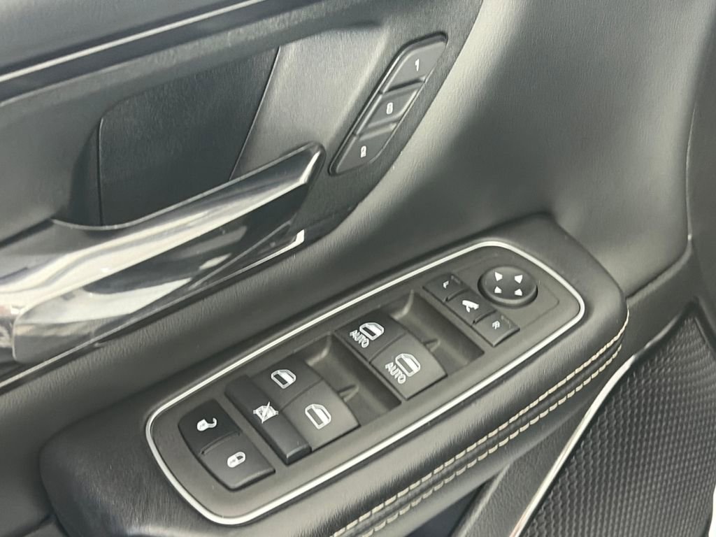 Used 2023 RAM 1500 Limited w/ Bed Utility Group image 26
