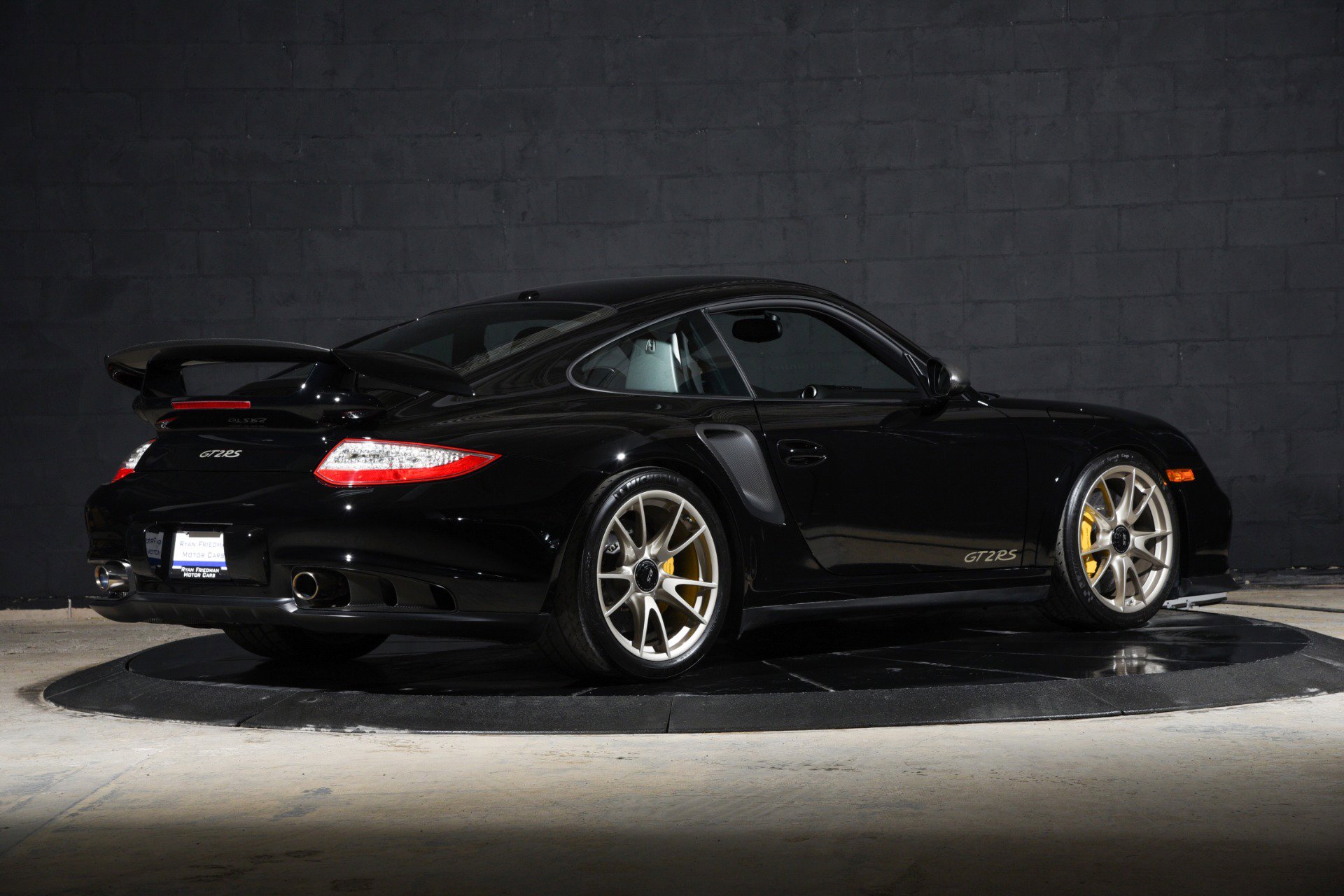 Used 2011 Porsche 911 GT2 RS RWD image 3
