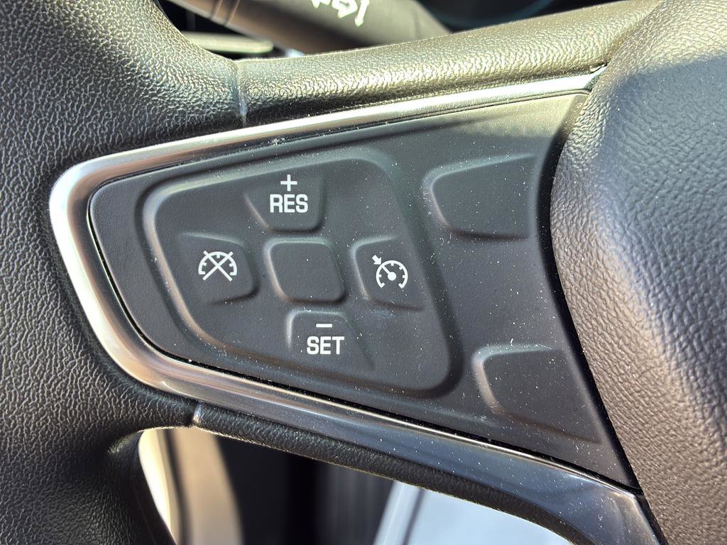 Used 2018 Chevrolet Equinox LS FWD image 36