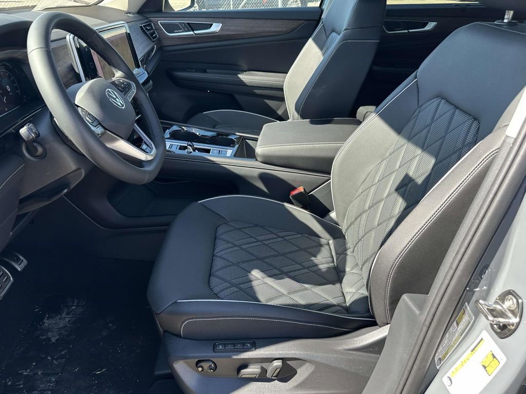 New 2026 Volkswagen Atlas SEL Premium R-Line image 16