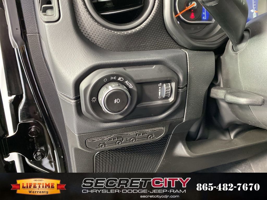 New 2025 Jeep Wrangler Rubicon w/ Steel Bumper Group image 15