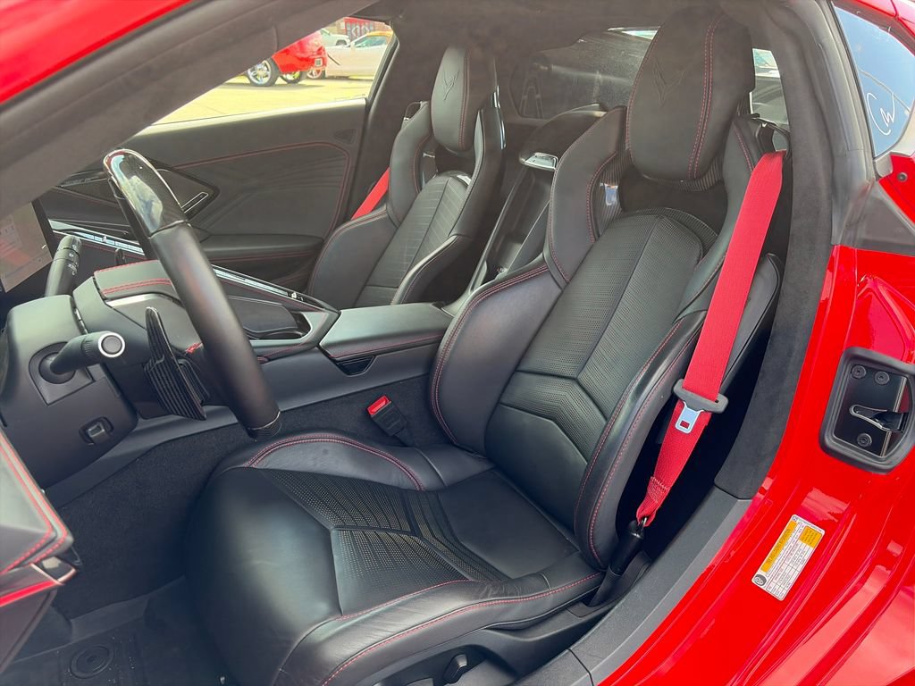 Used 2025 Chevrolet Corvette E-Ray w/ Stealth Interior Trim Package AWD/4WD image 25