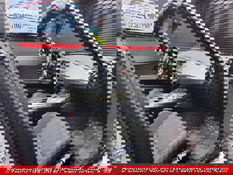 Used 2003 BMW Z4 2.5i image 9