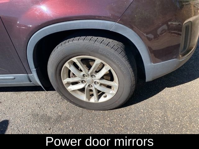 Used 2015 Kia Sorento LX image 5