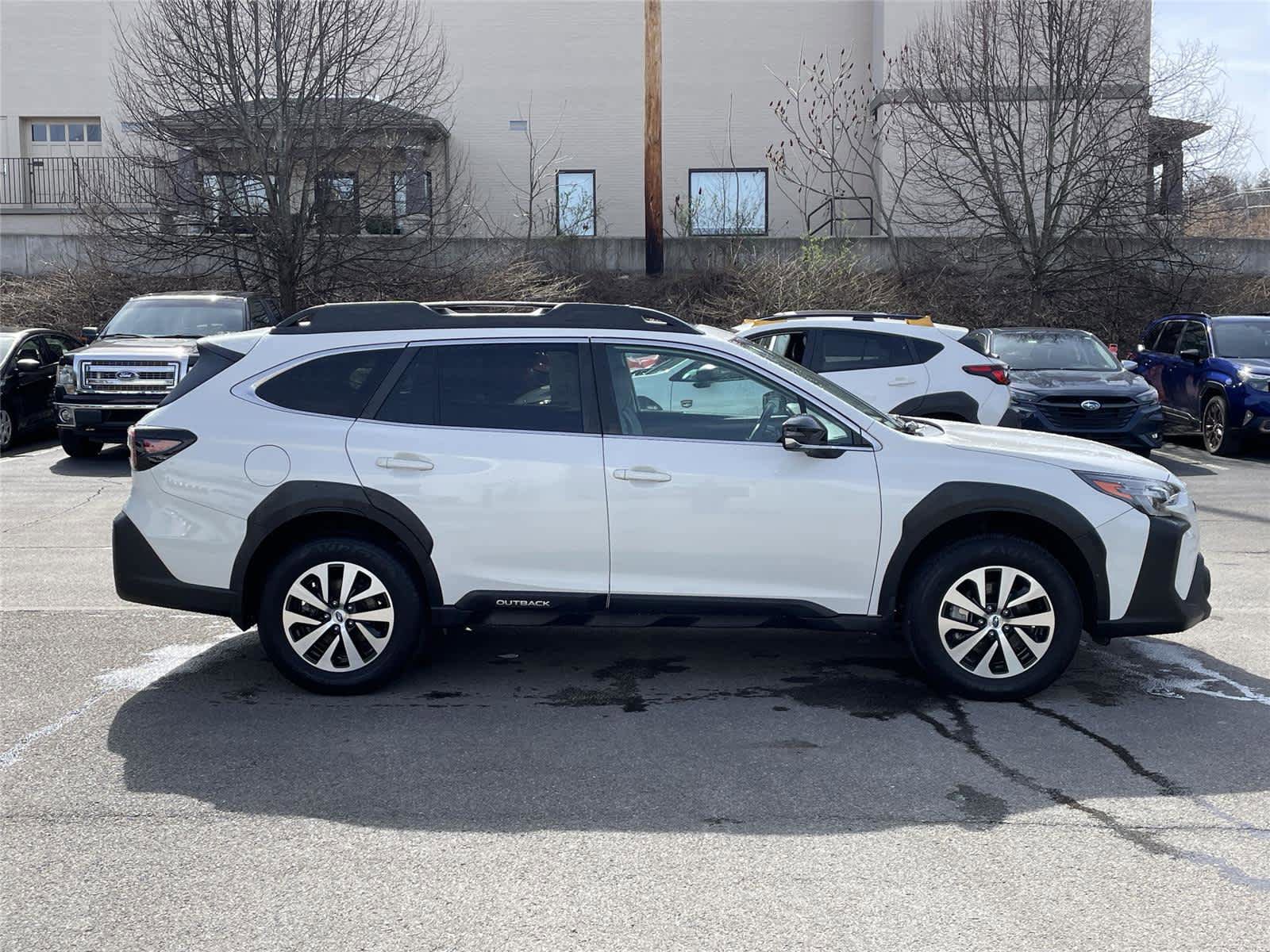 Certified 2023 Subaru Outback Premium image 6