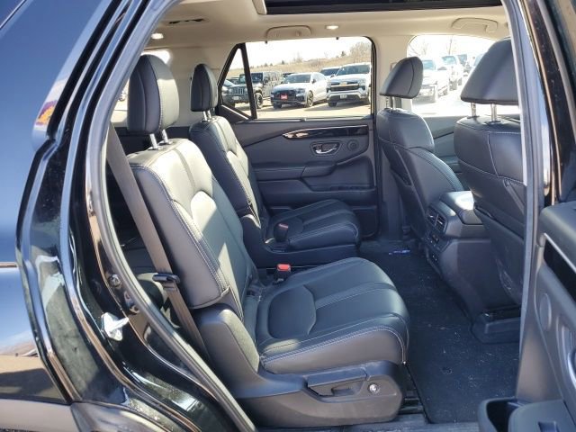 Used 2024 Honda Pilot Touring image 27