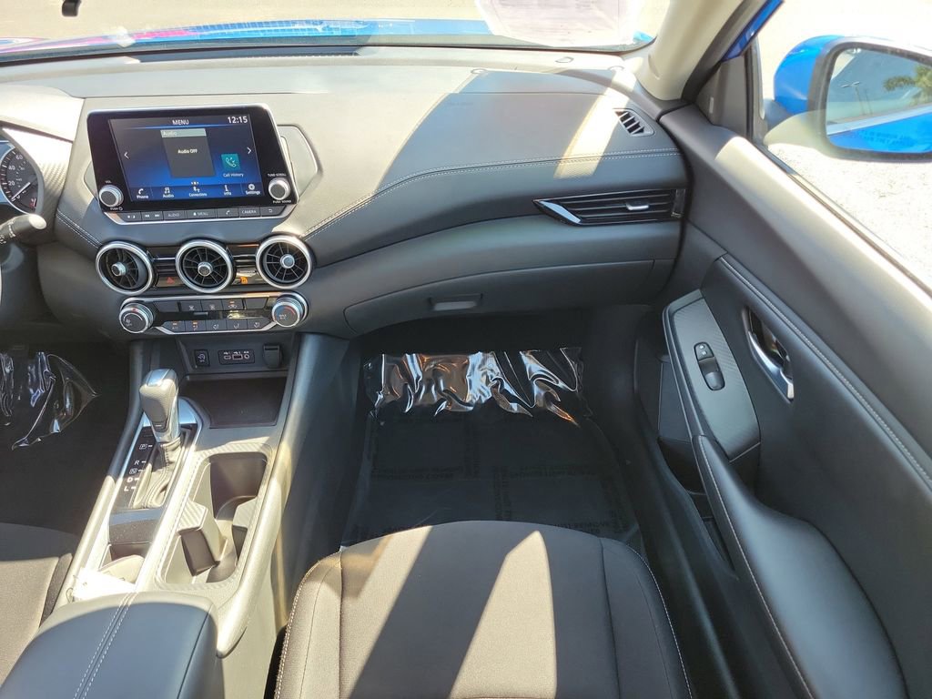 Used 2025 Nissan Sentra SV image 14