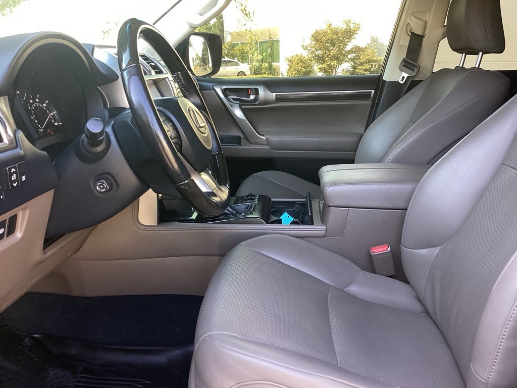 Used 2020 Lexus GX 460 Premium image 5