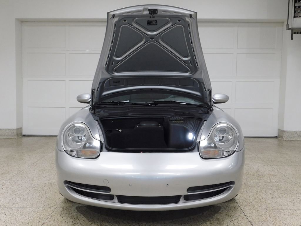 Used 2001 Porsche 911 Carrera 4 image 17