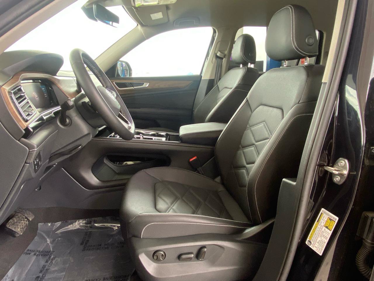 Used 2026 Volkswagen Atlas SE AWD/4WD image 22