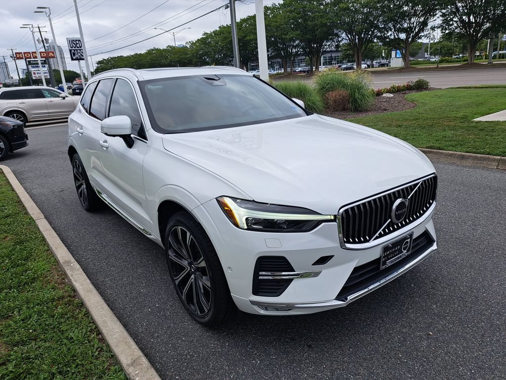 Used 2023 Volvo XC60 B5 Ultimate w/ Protection Package Premier FWD image 4