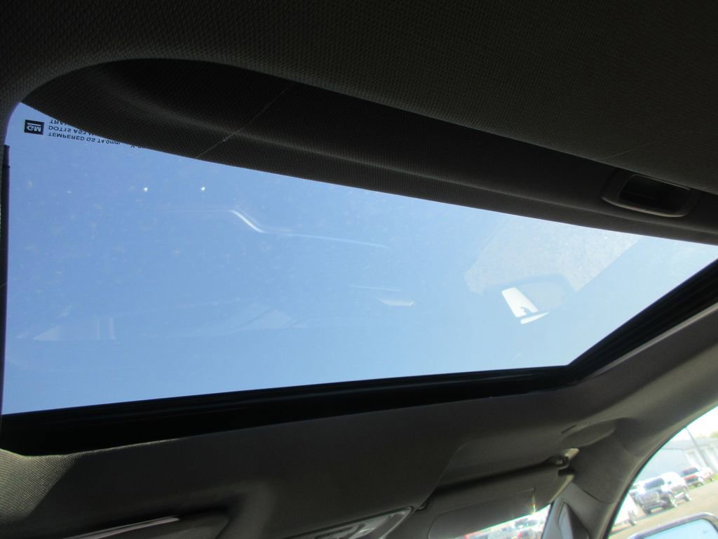 New 2026 GMC Sierra 2500 SLT image 16