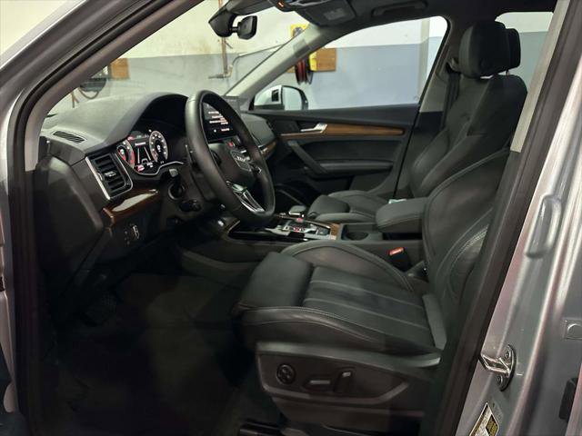 Used 2023 Audi Q5 2.0T Premium Plus w/ Premium Plus Package AWD/4WD image 13
