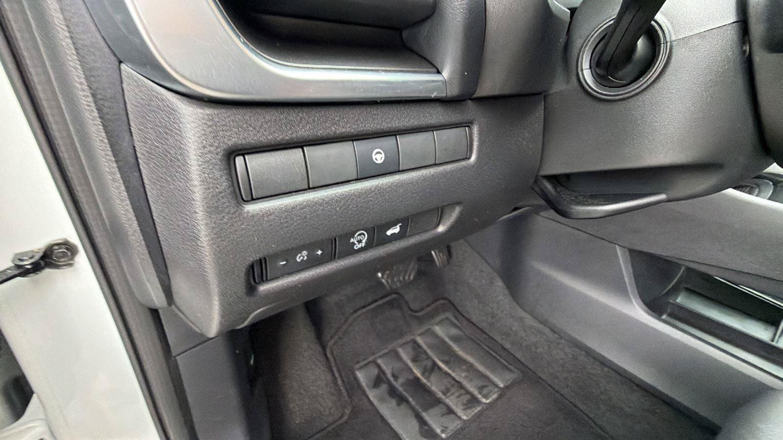Used 2023 Nissan Rogue SV w/ SV Premium B Package FWD image 23