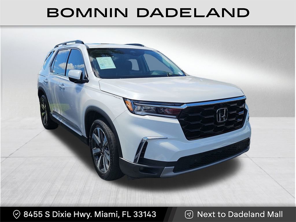 Used 2025 Honda Pilot Elite