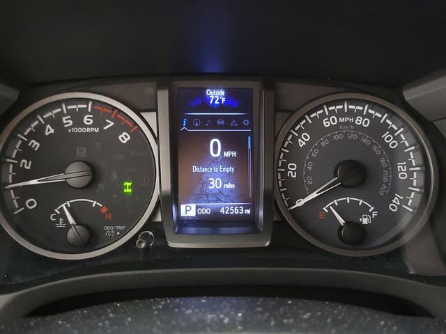 Used 2022 Toyota Tacoma TRD Sport w/ TRD Premium Sport Package AWD/4WD image 22