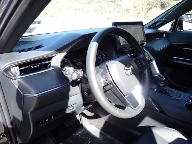 Certified 2024 Toyota Venza XLE image 15