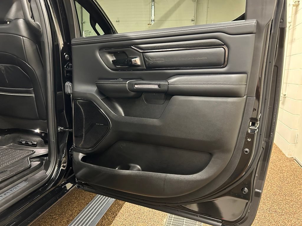Used 2023 RAM 1500 Limited AWD/4WD image 15