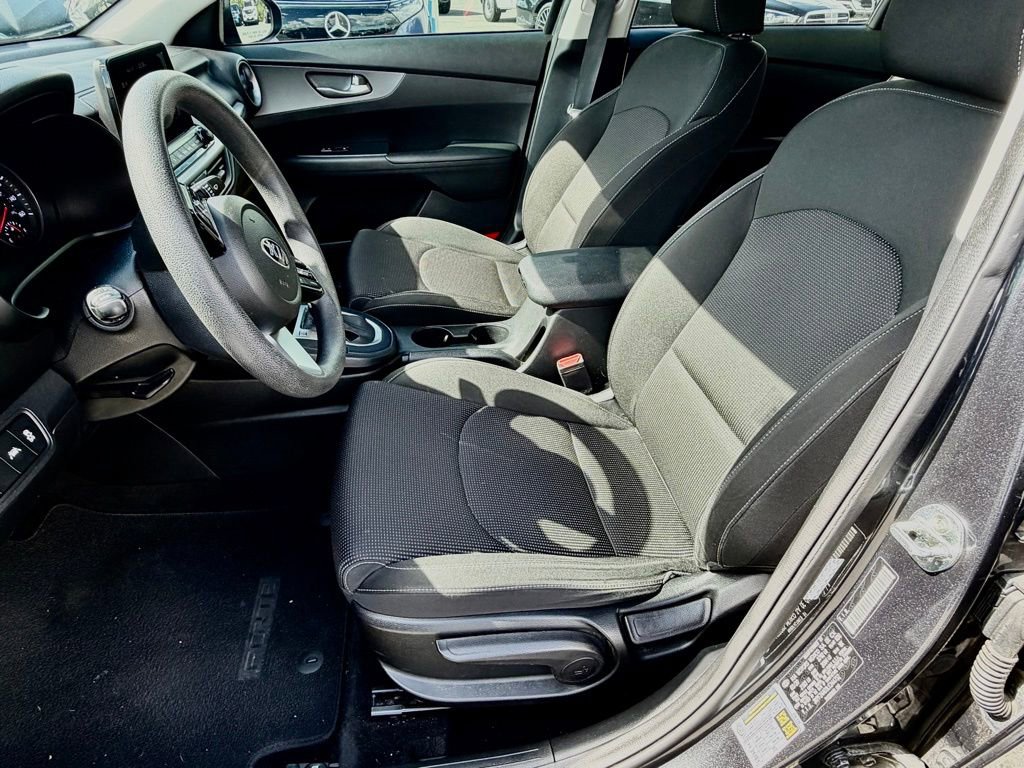 Used 2020 Kia Forte LXS image 8