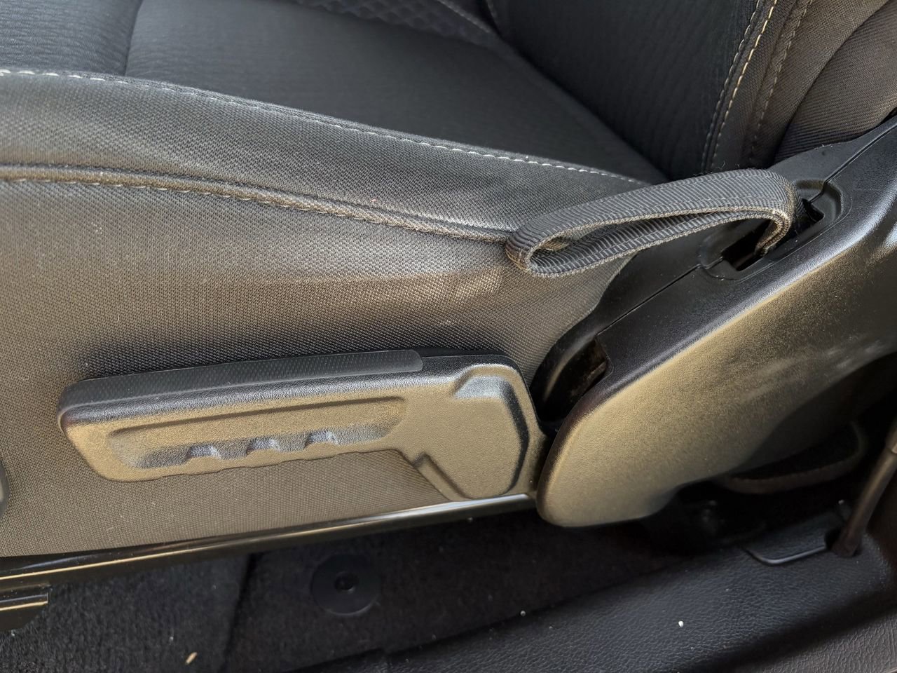 Used 2021 Jeep Wrangler Sport image 26