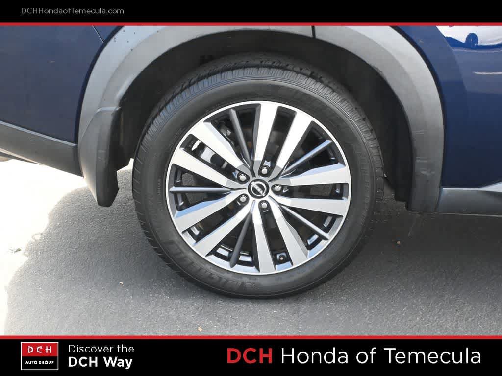 Used 2022 Nissan Pathfinder Platinum w/ Cargo Package image 24