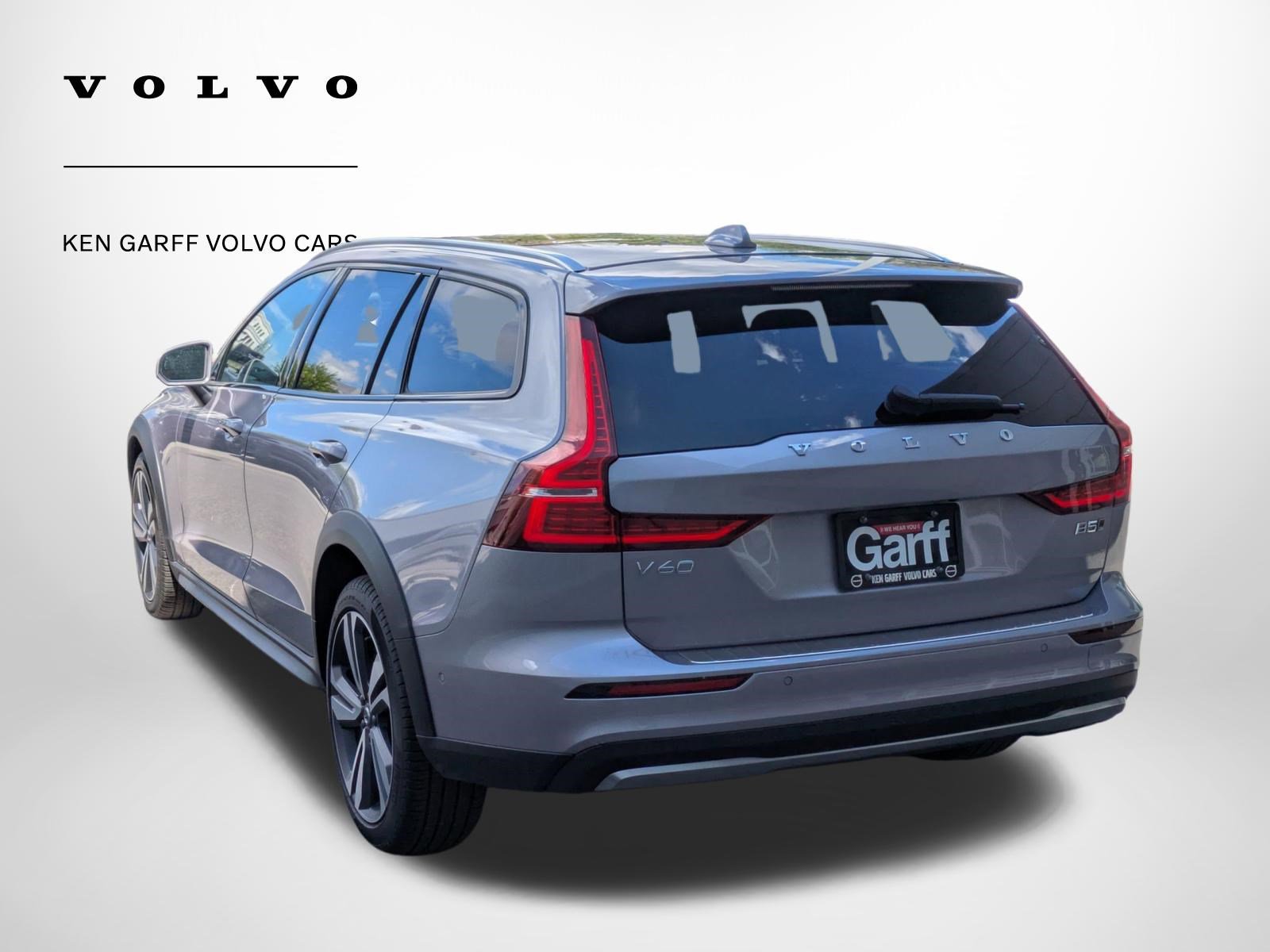 New 2026 Volvo V60 B5 Cross Country Plus w/ Climate Package AWD/4WD image 5