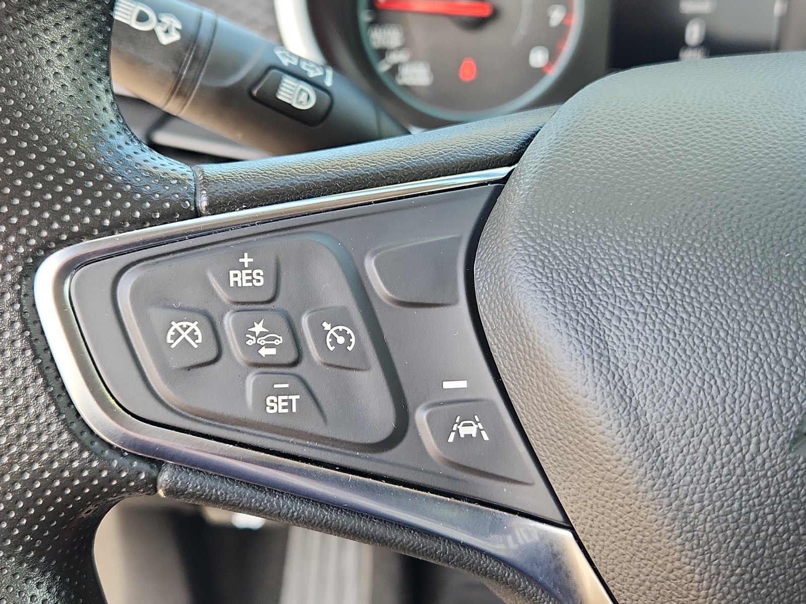 Used 2025 Chevrolet Malibu LT FWD image 18