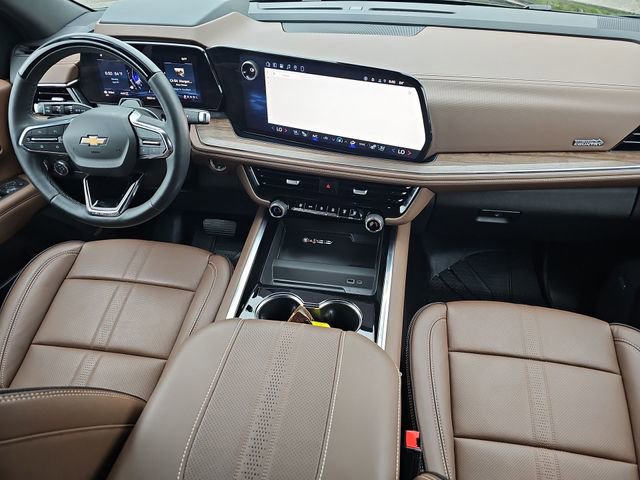 Used 2025 Chevrolet Tahoe High Country AWD/4WD image 21