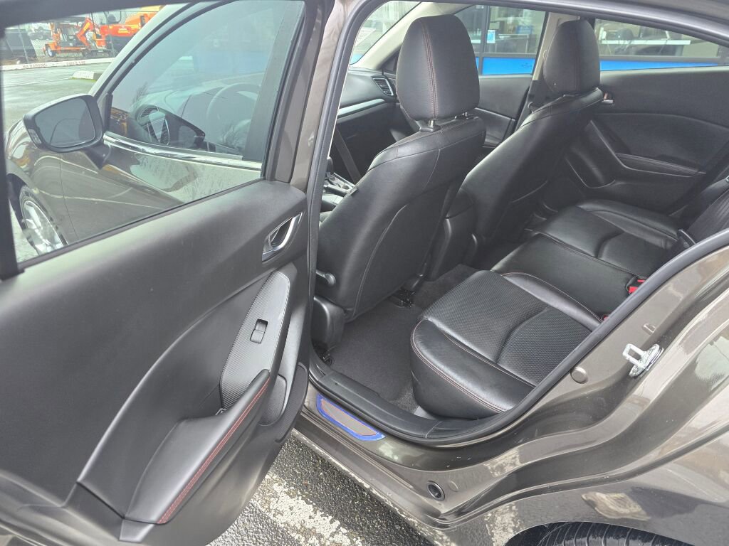 Used 2016 MAZDA MAZDA3 s Grand Touring image 13