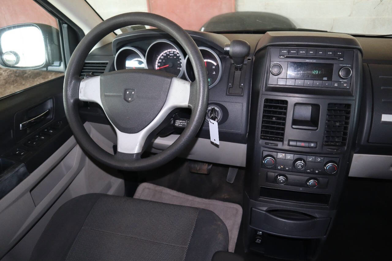 Used 2009 Dodge Grand Caravan SE w/ Climate Group image 37
