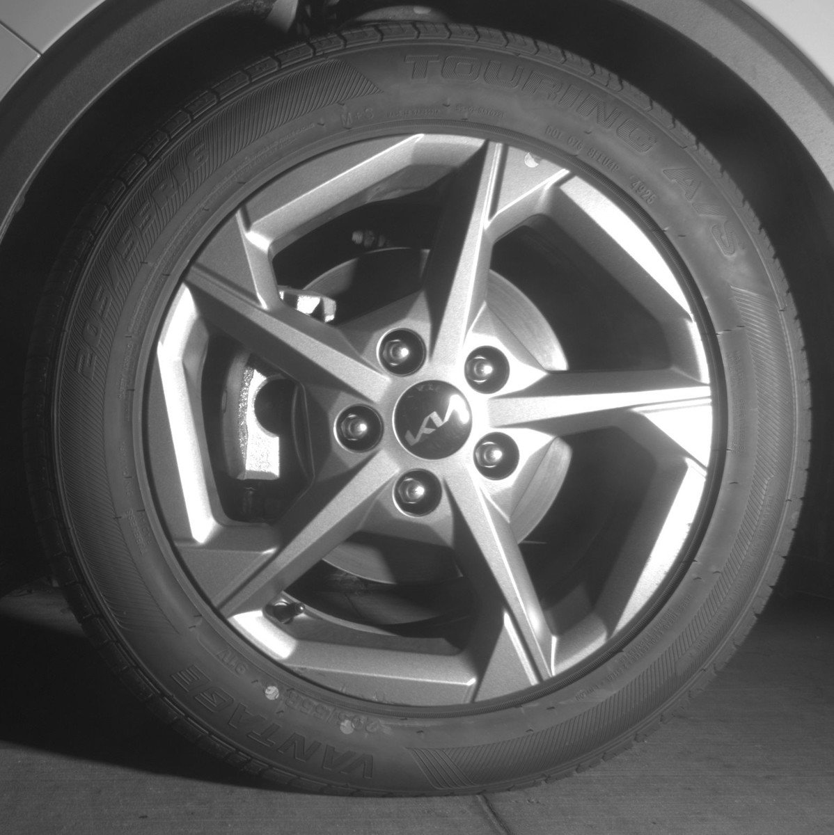 Used 2025 Kia K4 LXS image 12