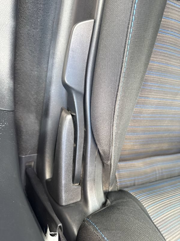 Used 2019 Nissan Leaf S w/ S Charge Package FWD image 17
