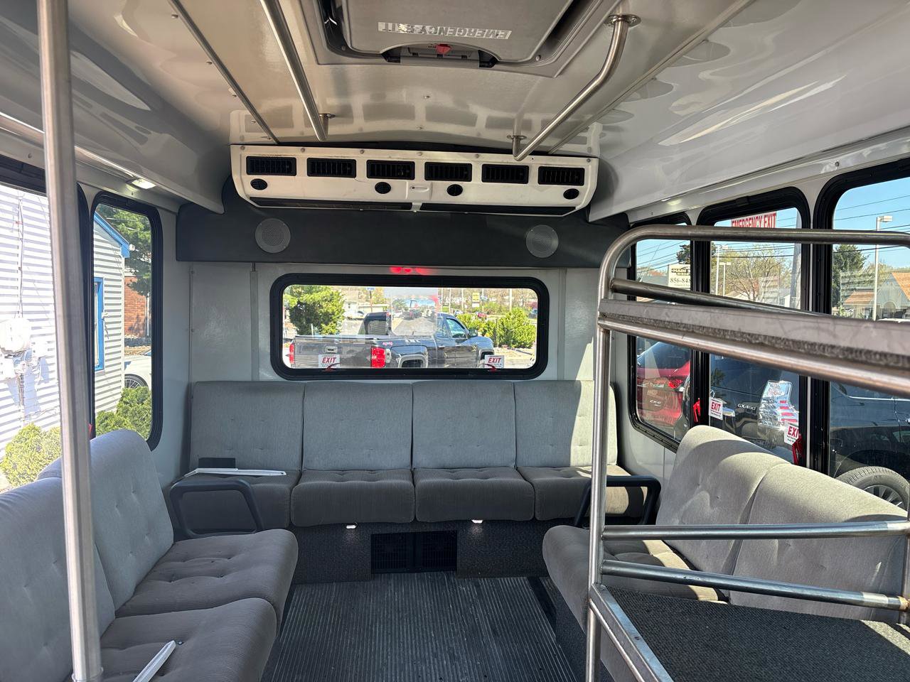 Used 2012 Ford E-450 and Econoline 450 Super Duty w/ Shuttle Bus Prep Pkg image 11