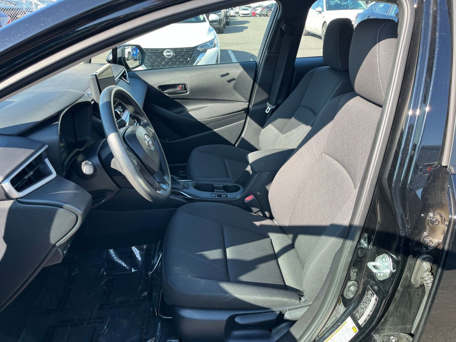 Used 2025 Toyota Corolla LE FWD image 35