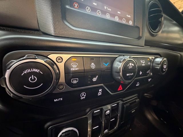 Used 2022 Jeep Gladiator Willys image 24