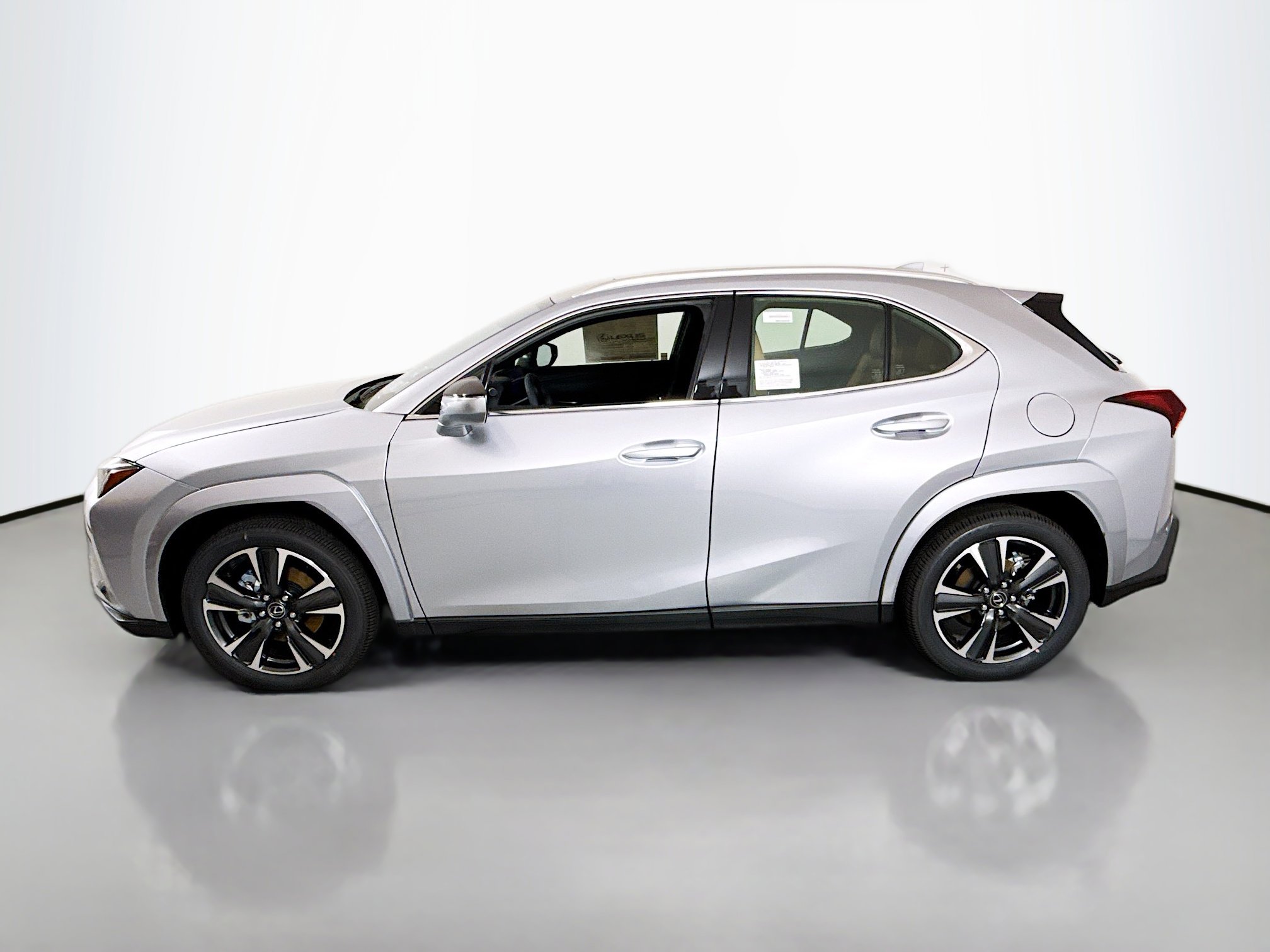 New 2026 Lexus UX 300h AWD w/ Accessory Package (2T) image 4