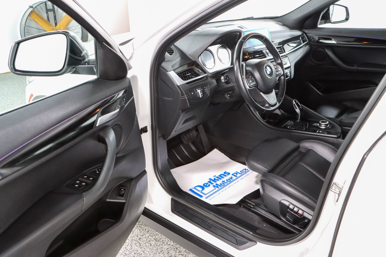 Used 2022 BMW X2 sDrive28i FWD image 3