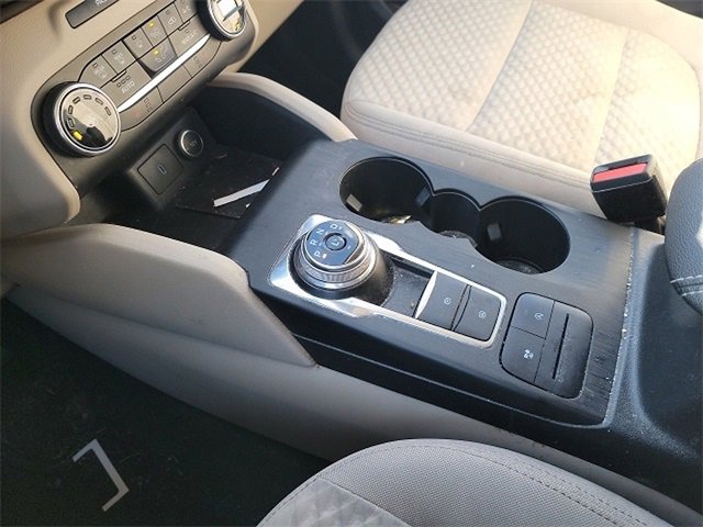 Used 2020 Ford Escape SE image 14