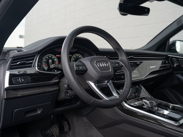 Used 2026 Audi Q8 Prestige w/ Prestige Package AWD/4WD image 4