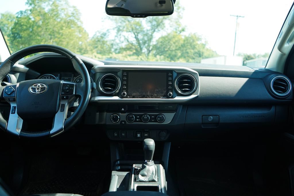 Used 2022 Toyota Tacoma SR5 w/ Trail Edition AWD/4WD image 10