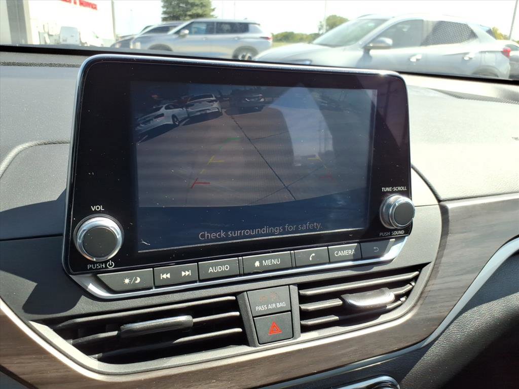 Used 2024 Nissan Altima 2.5 SV image 23