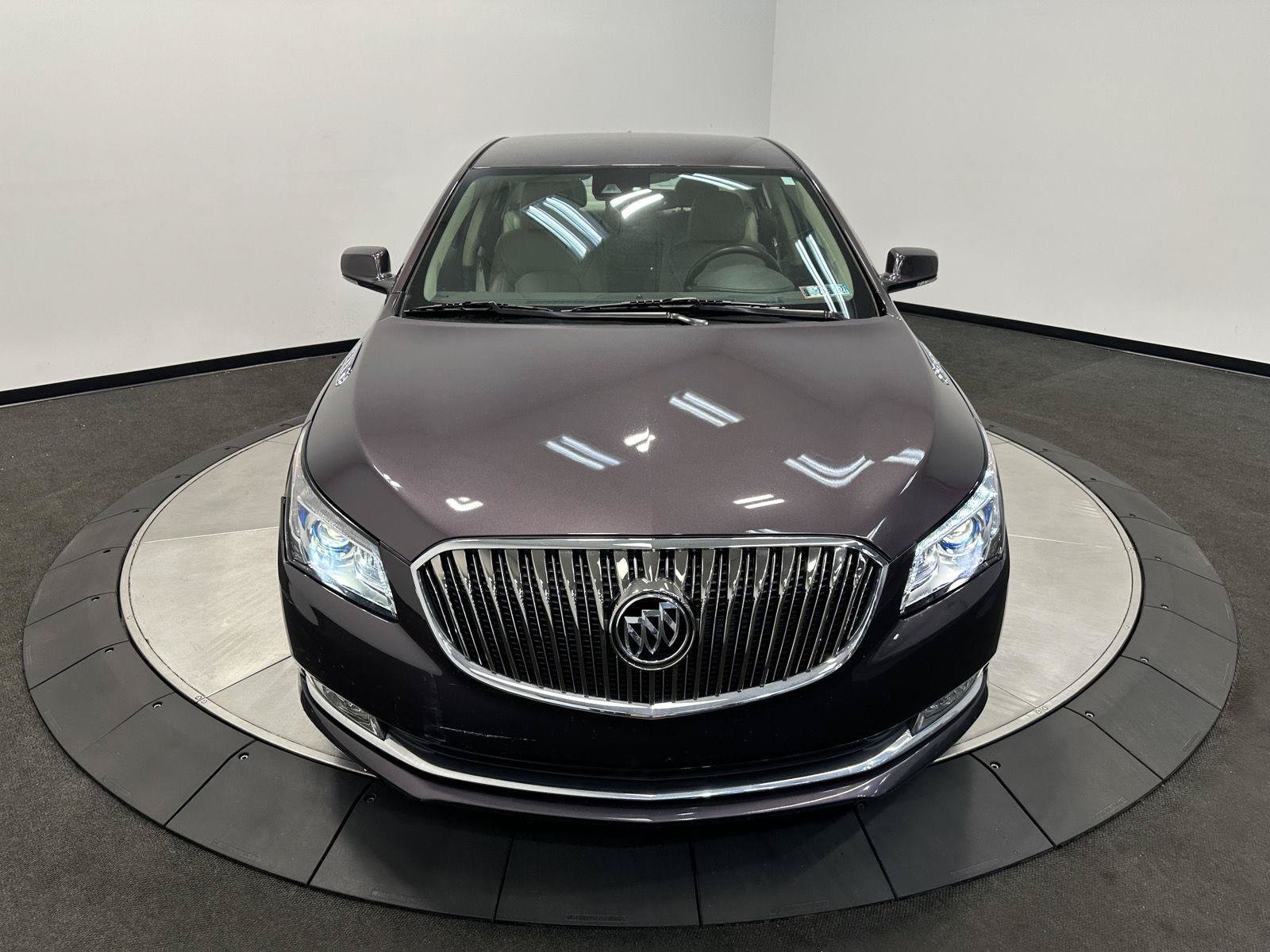 Used 2015 Buick LaCrosse Leather w/ Experience Buick Package FWD image 3