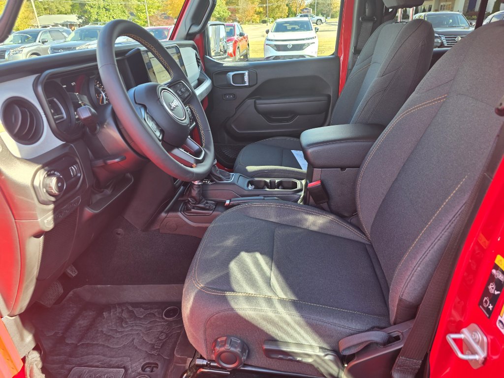Used 2024 Jeep Wrangler Sport S image 12