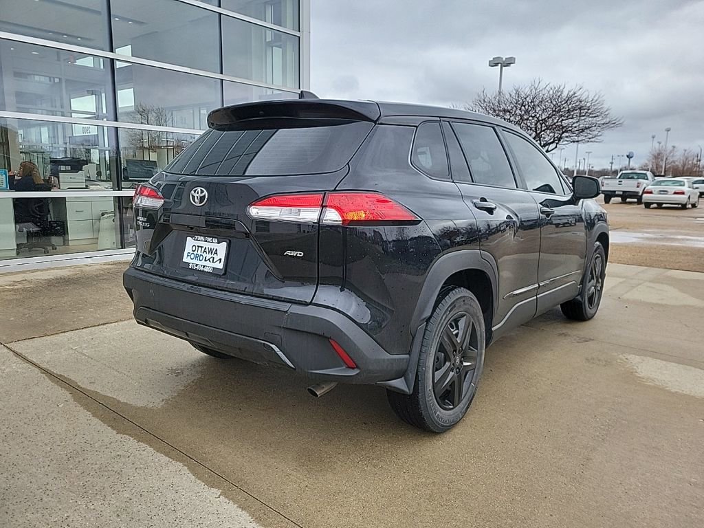 Used 2023 Toyota Corolla Cross L AWD/4WD image 5