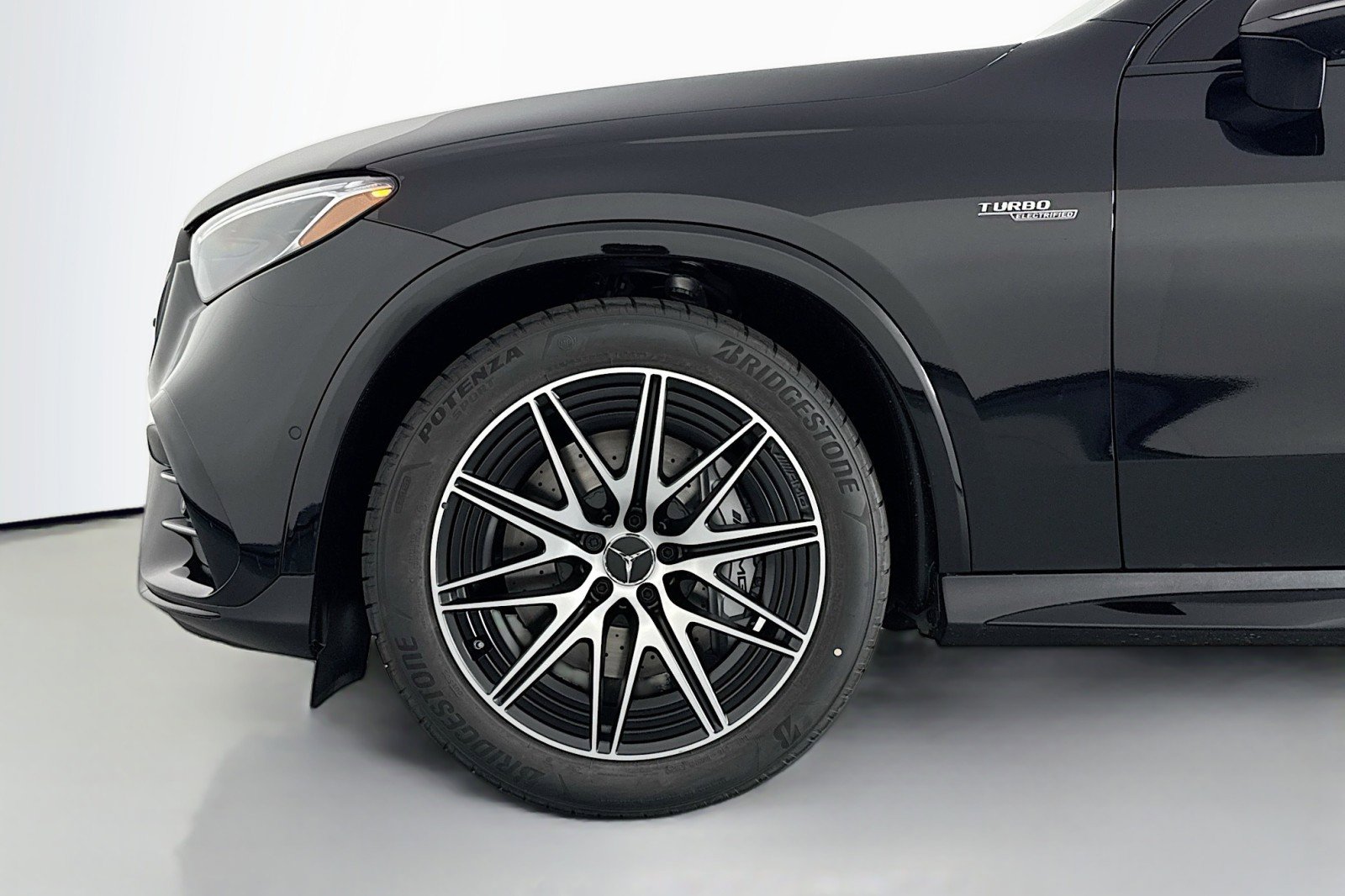 New 2026 Mercedes-Benz GLC 43 AMG 4MATIC image 9