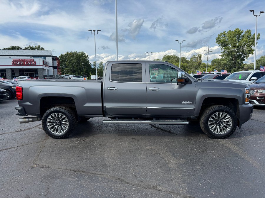 Used 2016 Chevrolet Silverado 2500 High Country w/ High Country Premium Package AWD/4WD image 6
